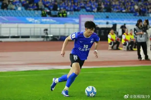 江苏青训四将入选国青，土伦杯成男篮新星试金石
