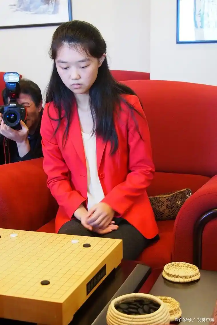 女足世界杯预热：铿锵玫瑰备战秘训，技战术革新剑指冠军